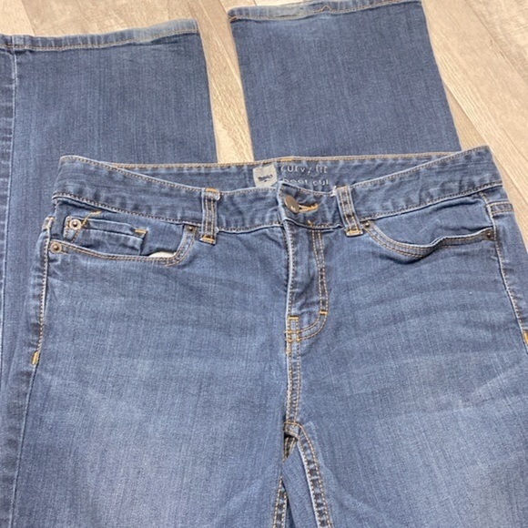 Mossimo jeans curvy fit bootcut size 8R - Picture 3 of 6